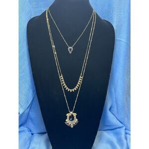 CHLOE + ISABEL monarch convertible pendant necklace - N022